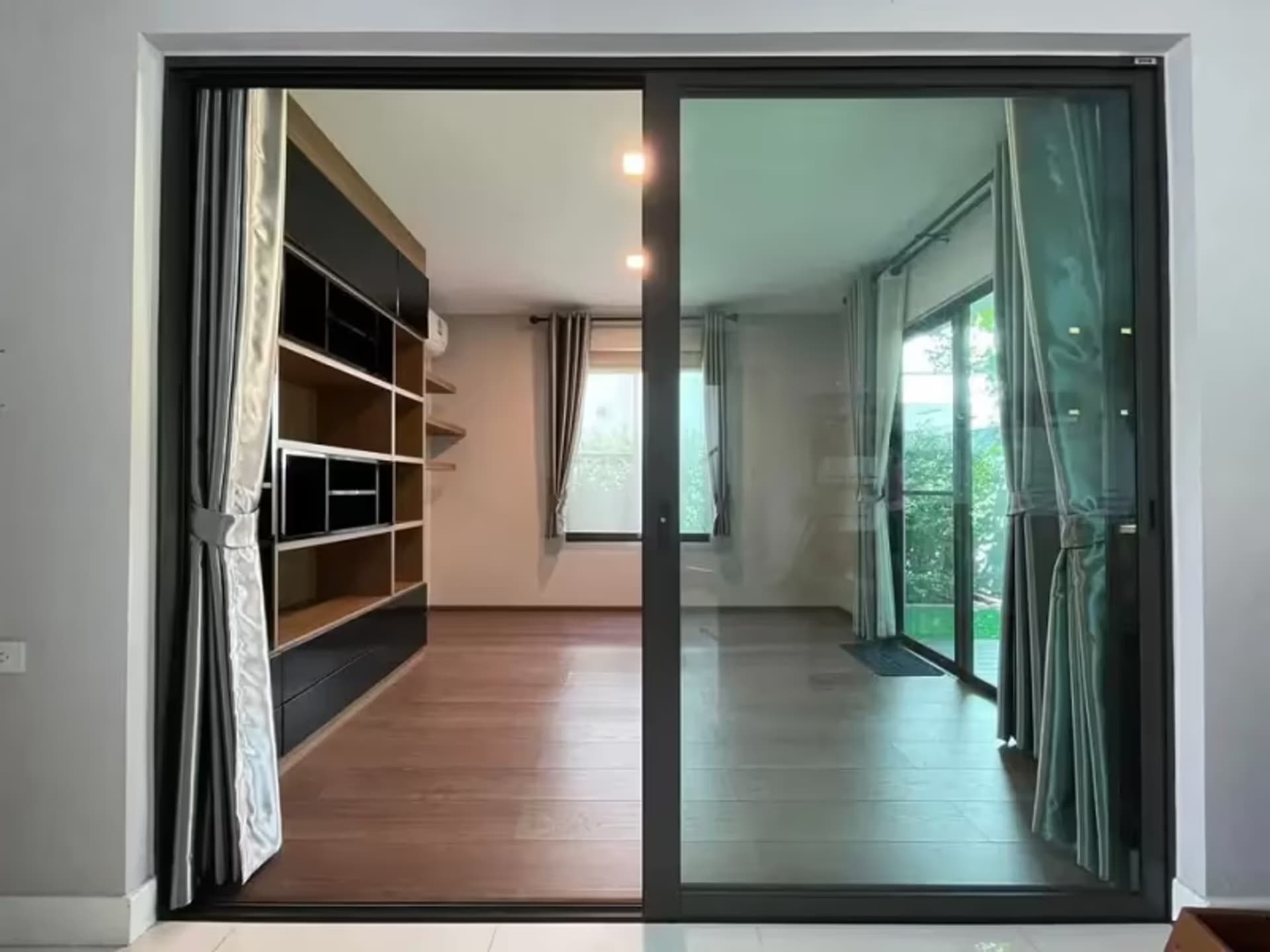 4 Bedroom House - Image 5