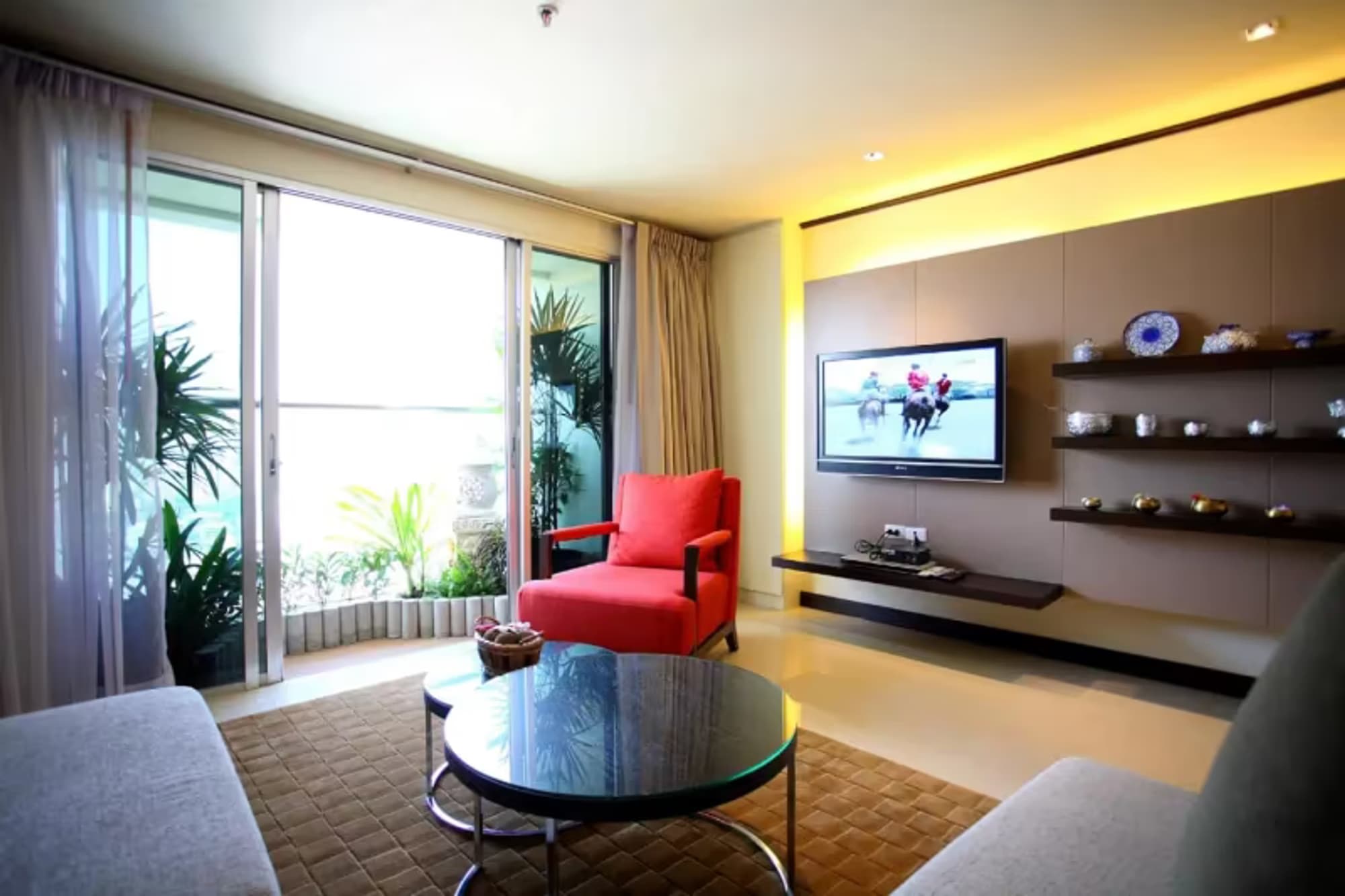 1 Bedroom Condo - Image 5