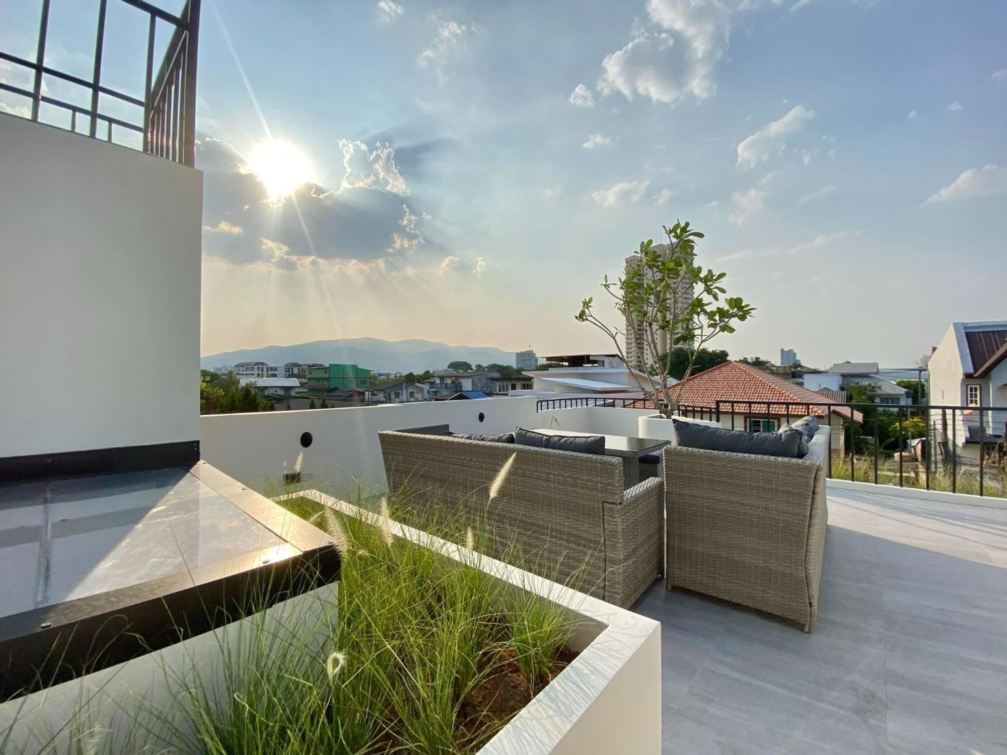 5 Bed House for Sale in Mueang Chiang Mai District - Image 6