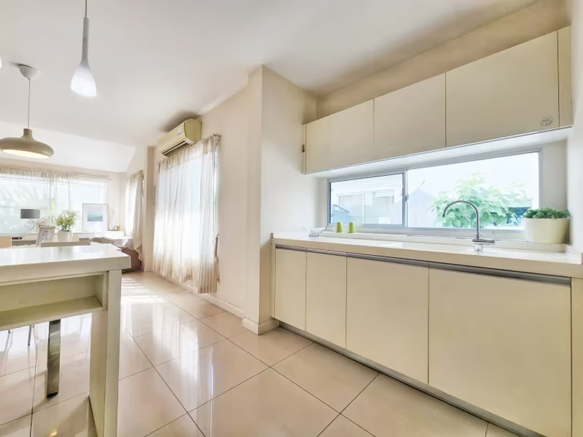 3 Bedroom House - Image 12