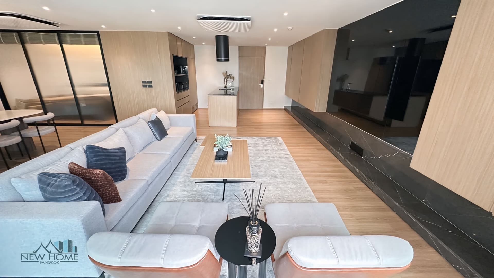 3 Bed Condo for Sale in Khlong Toei - Image 20