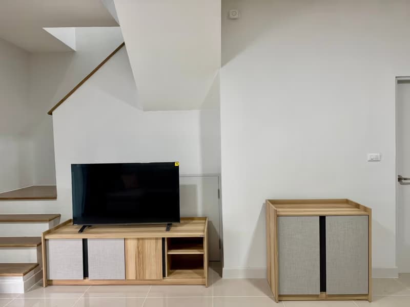 3 Bed Townhouse for Rent in Bang Phli