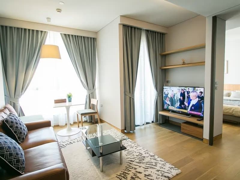 1 Bedroom Condo