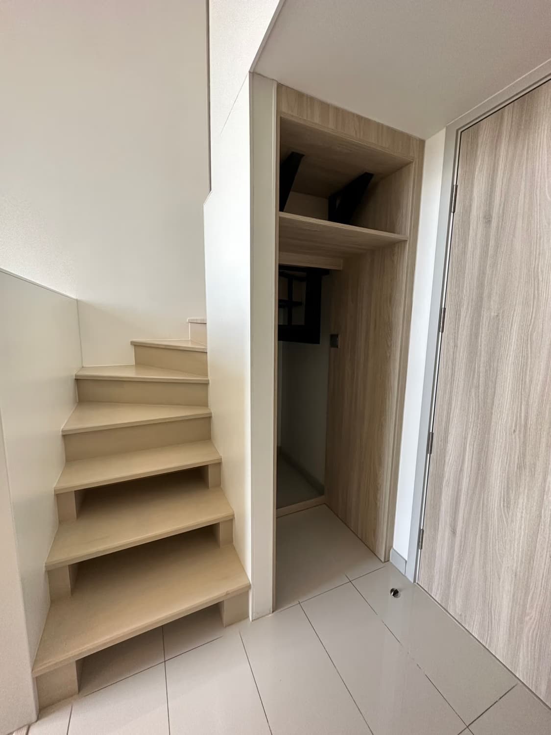  - Image 5