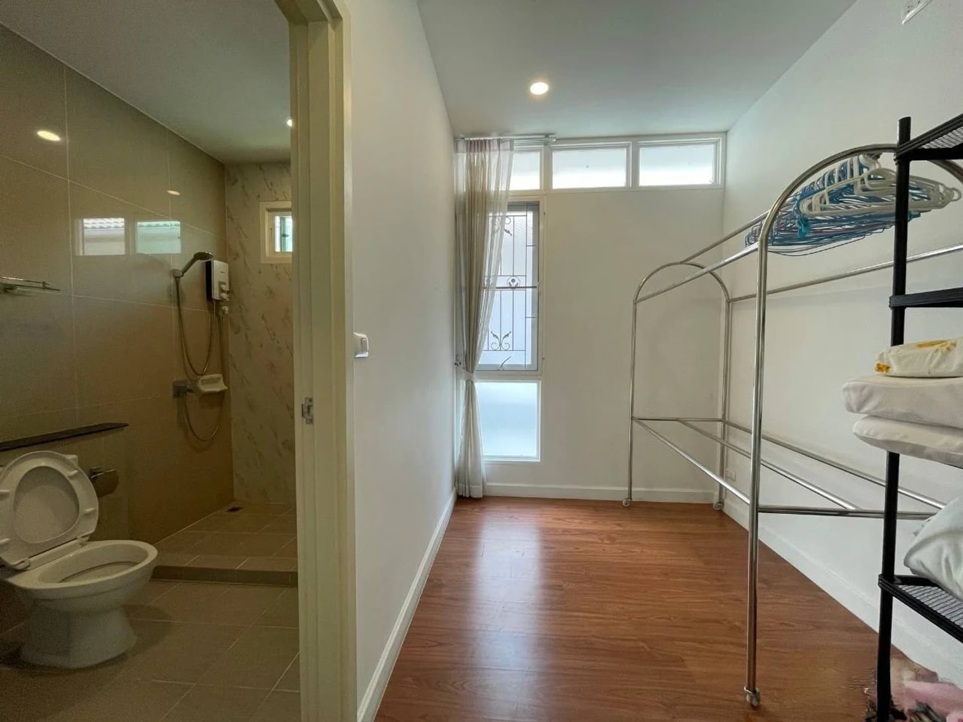 4 Bed House for Sale in Saraphi - Image 13