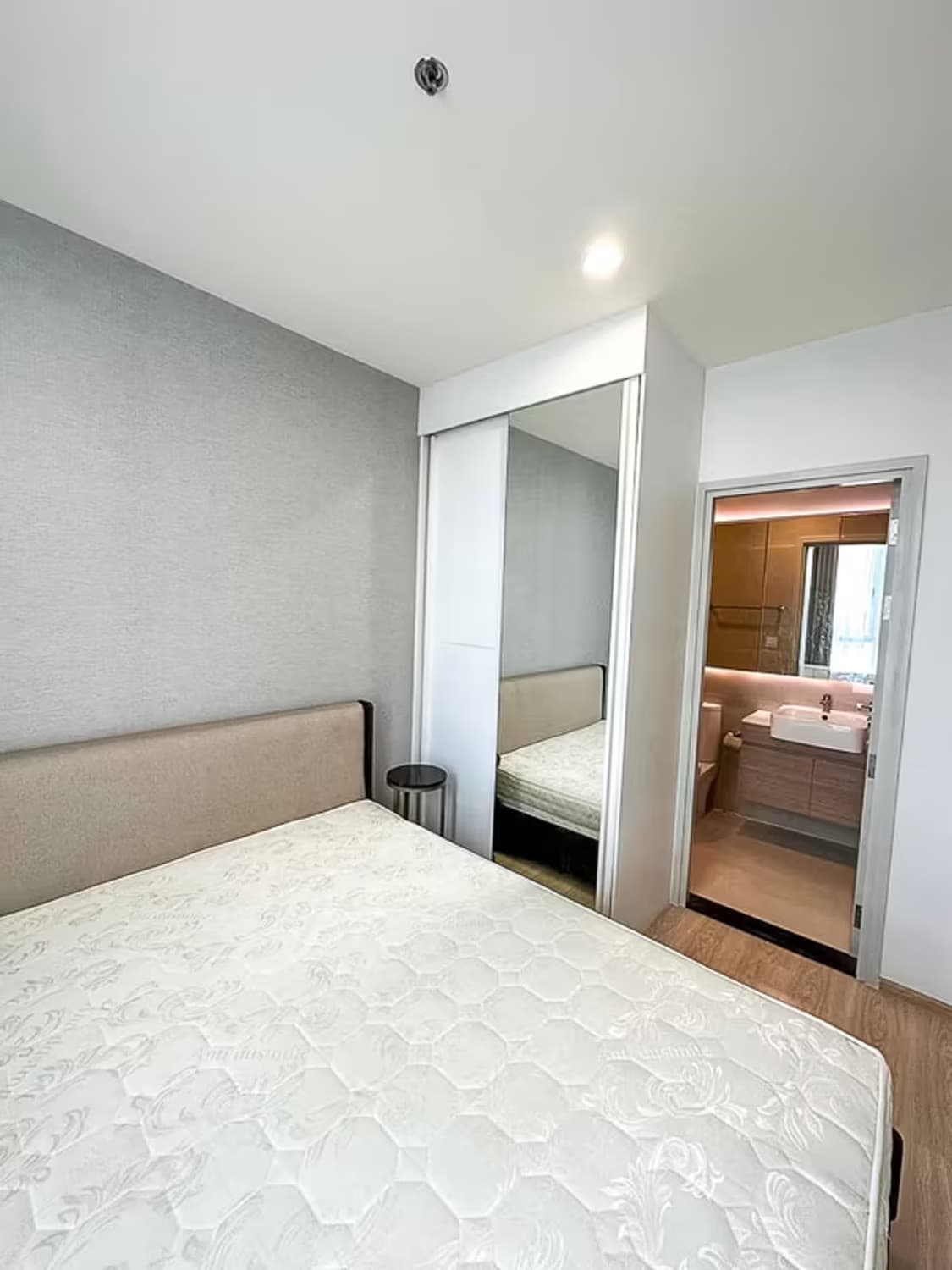 1 Bedroom Condo - Image 3