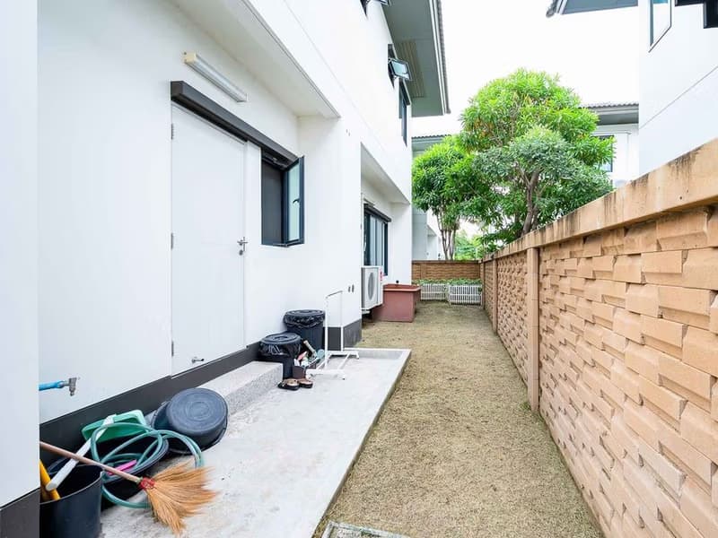 Single house for sale Burasiri Village Ring Road-On Nut