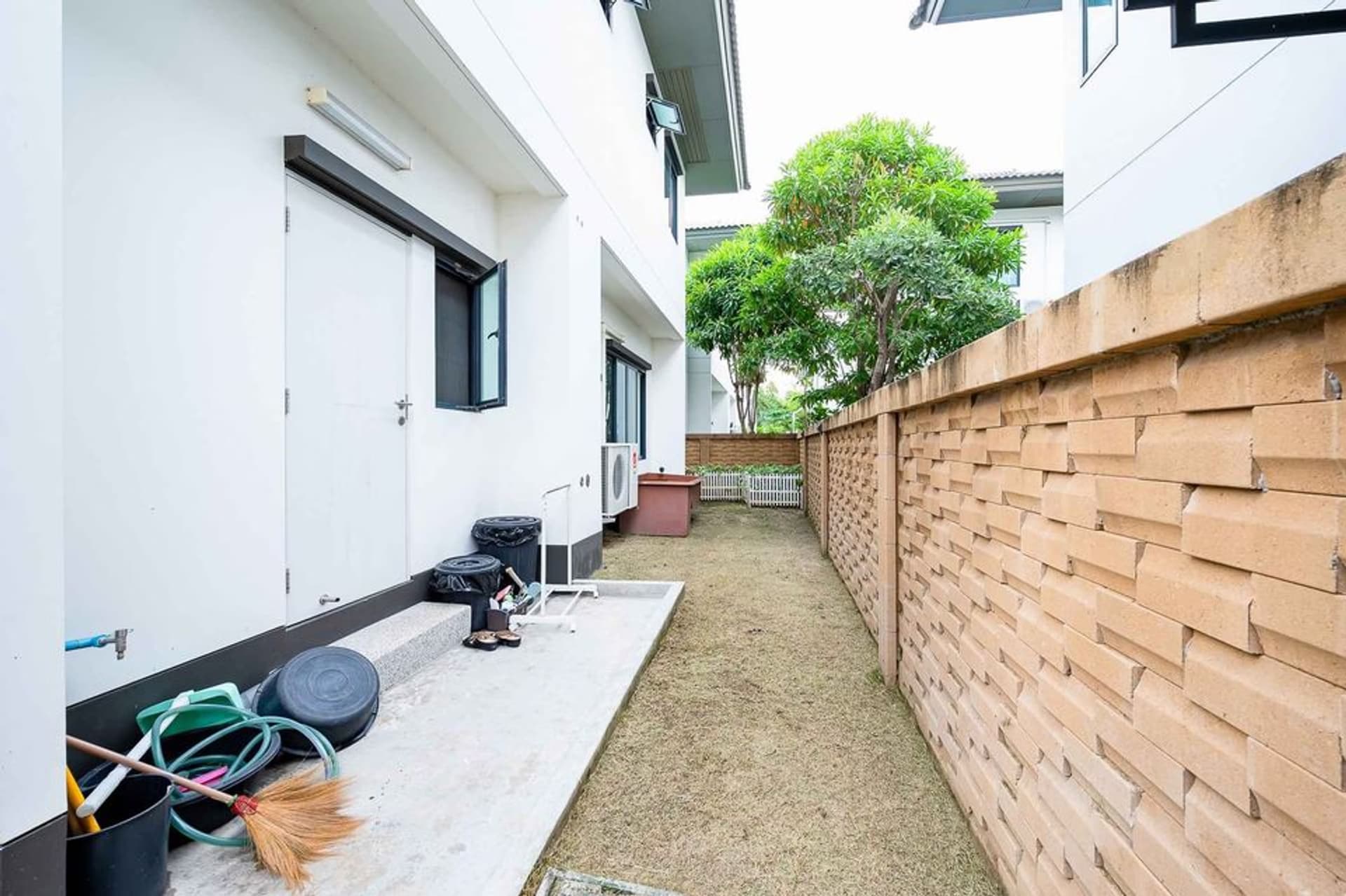 Single house for sale Burasiri Village Ring Road-On Nut - Image 14
