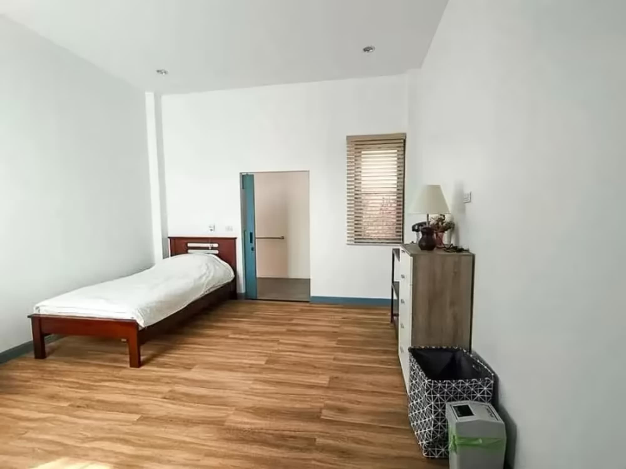 4 Bedroom House - Image 17
