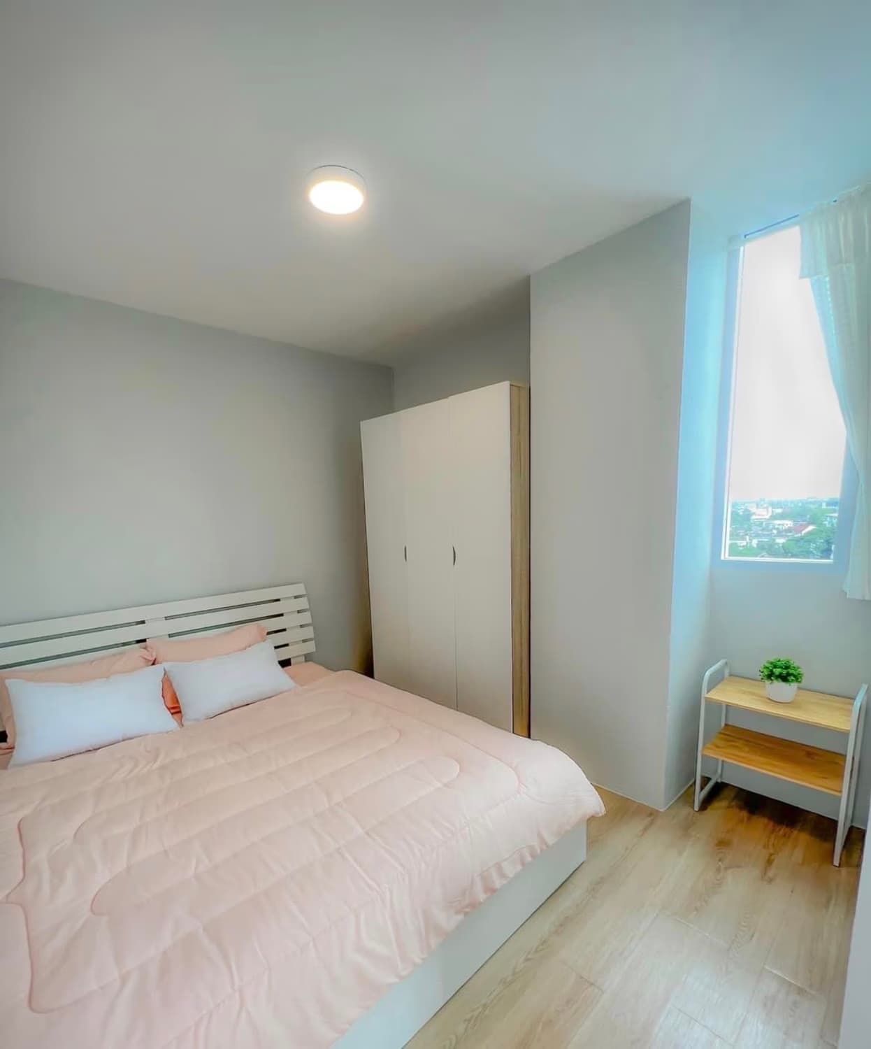 Condo for Sale at SR Complex - Image 12