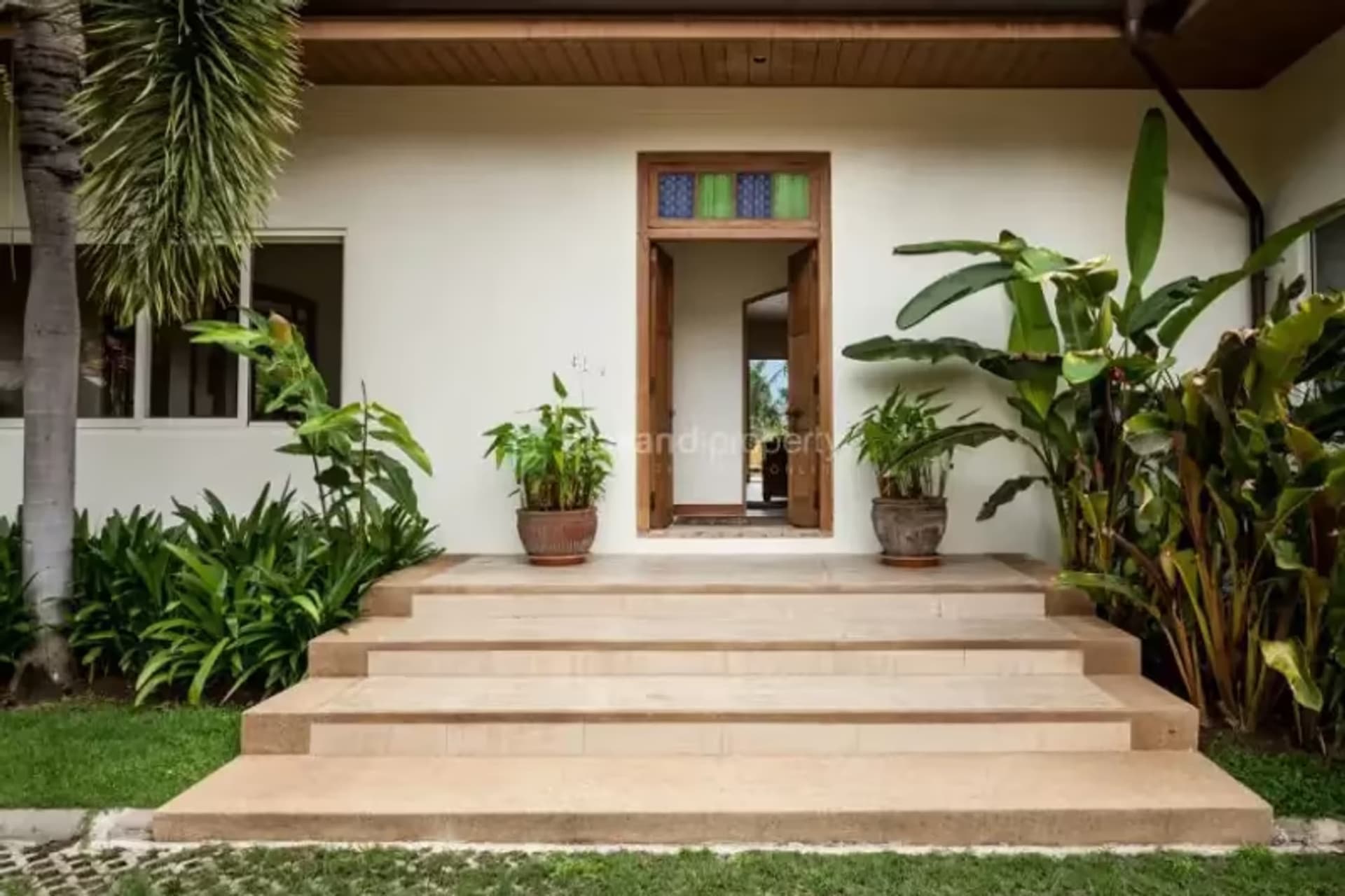 5 Bedroom House - Image 7