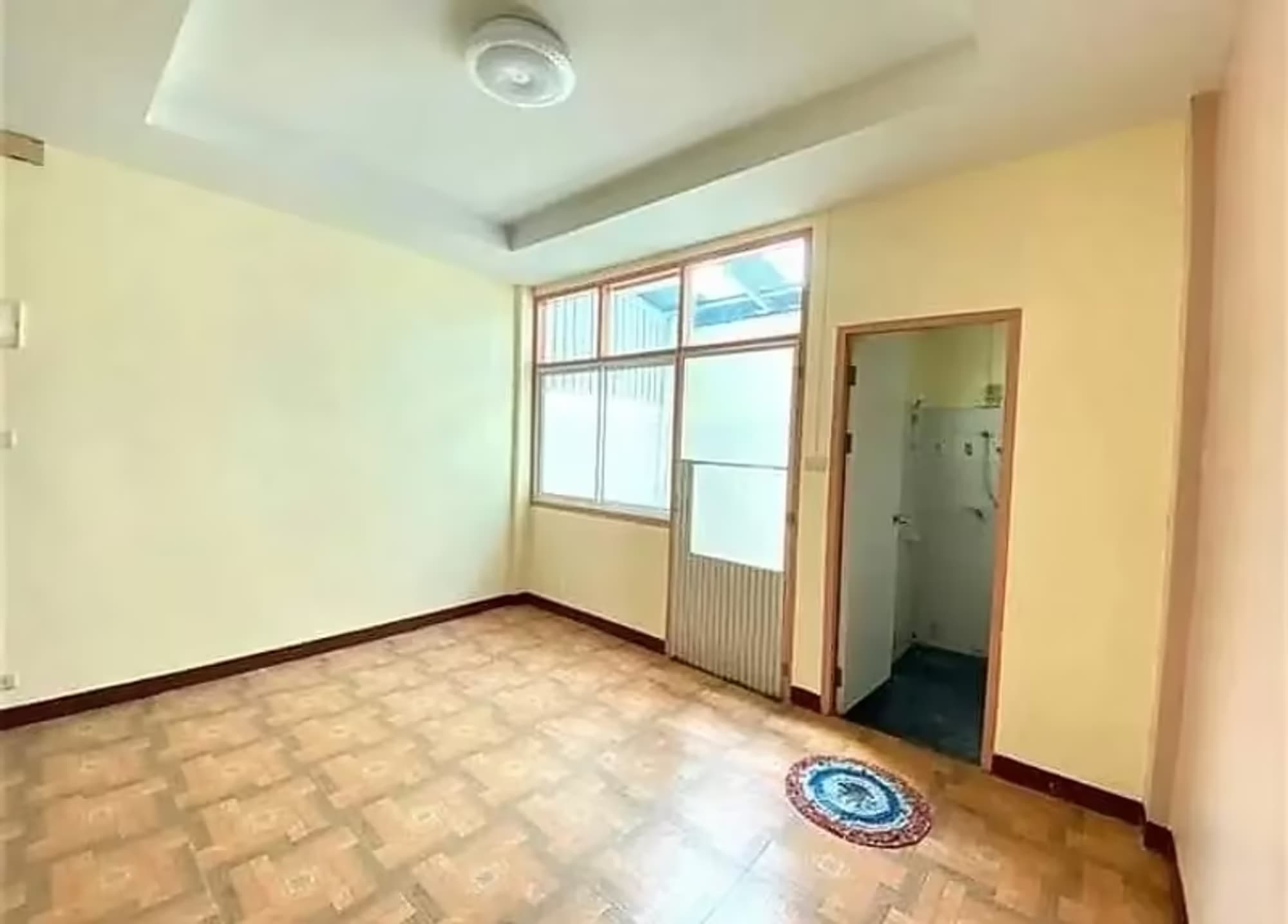 2 Bedroom House - Image 7