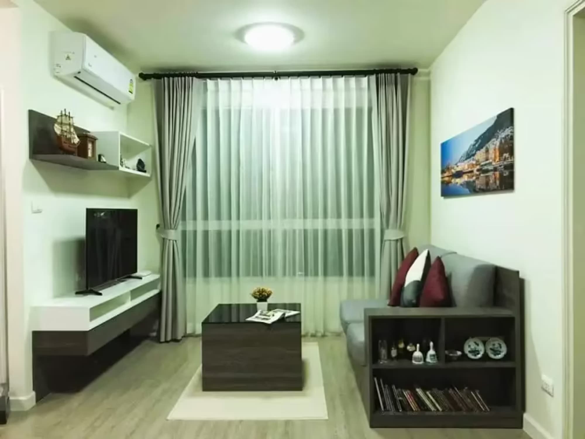 1 Bedroom Condo - Image 1