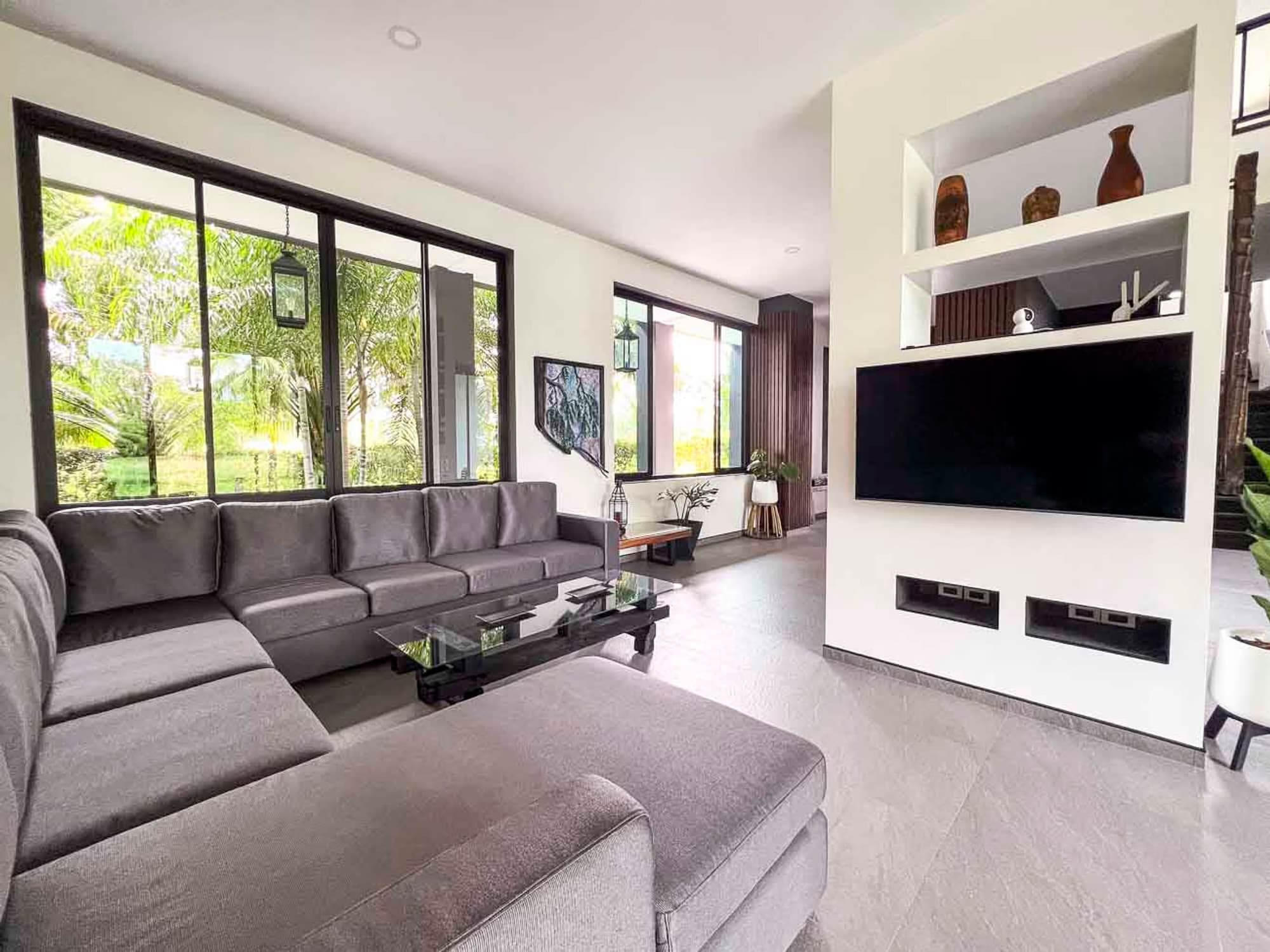Luxury Lakeside Home for Sale in Mae RIm - Image 16