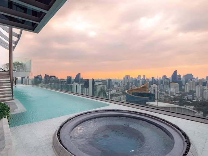2 Bed Condo for Sale in Watthana