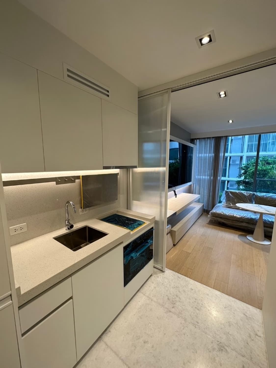 1 ห้องนอน Condo สำหรับ จำหน่าย ใน วัฒนา - Image 3