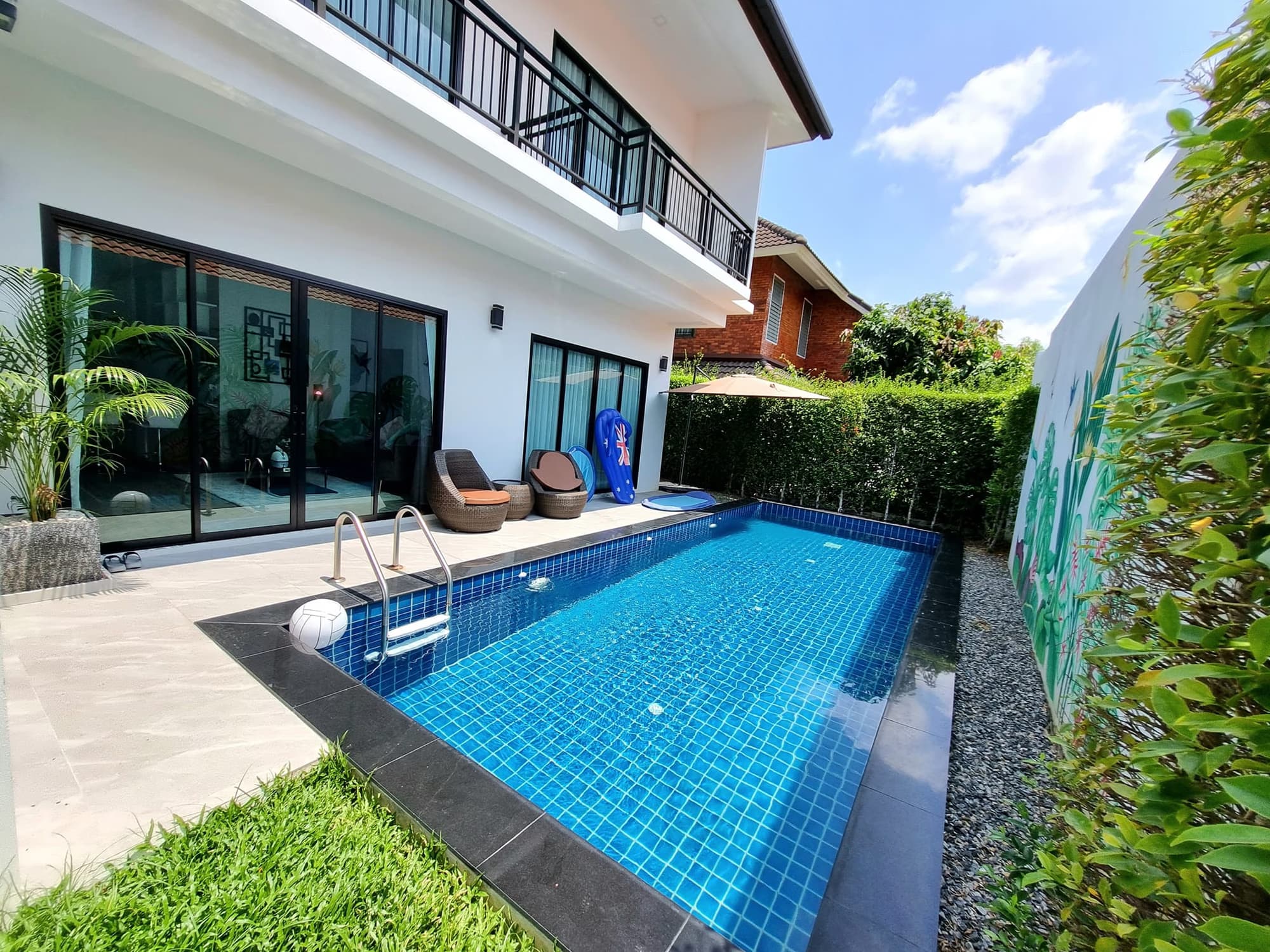 4 Bed House for Sale in Mueang Chiang Mai - Image 1