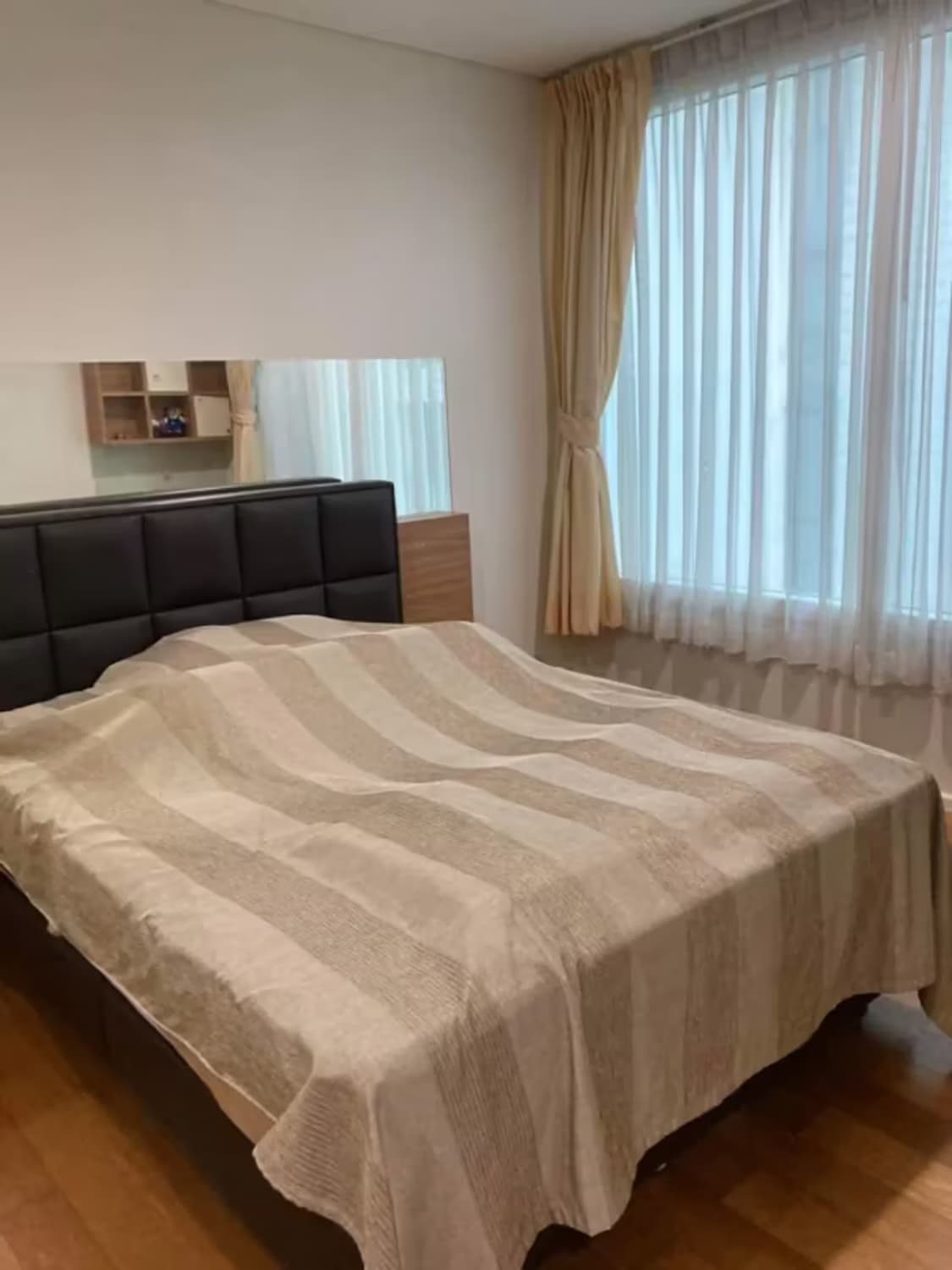 1 Bedroom Condo - Image 4