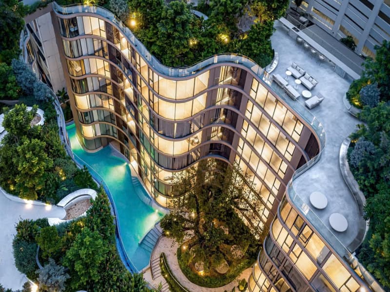 2 Bed Condo for Rent in Khlong Toei