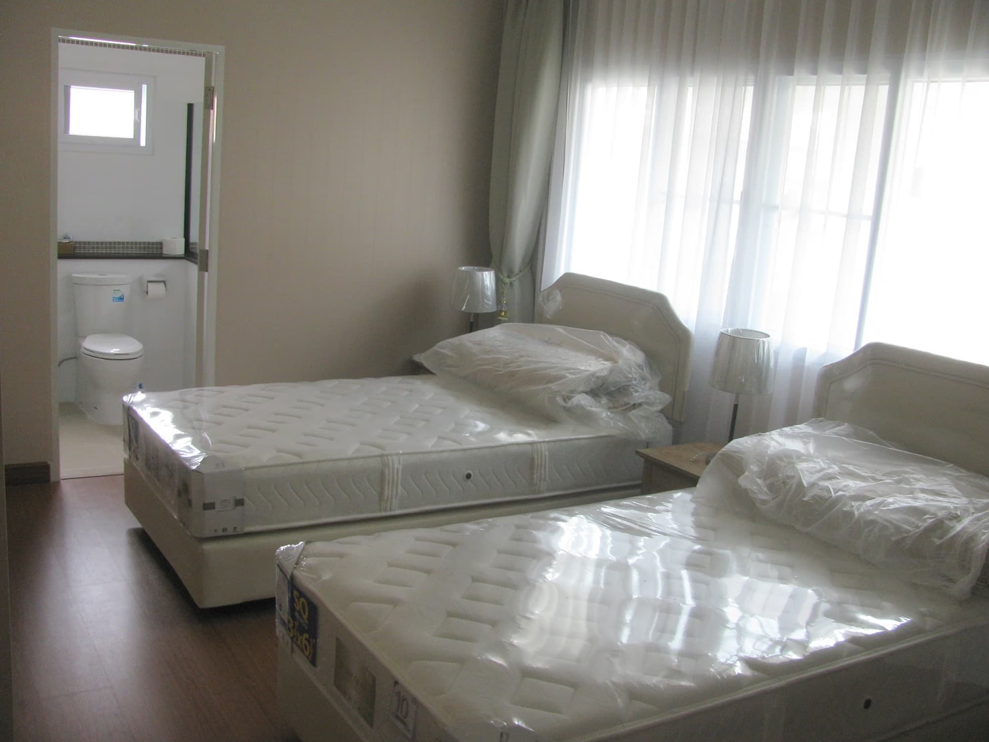 3 Bed House for Rent and Sale in San Kamphaeng - Image 8