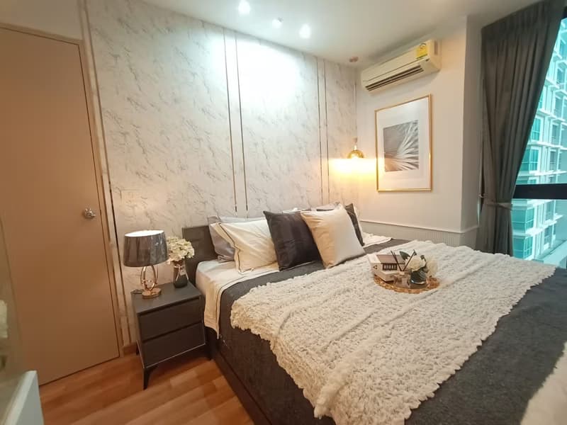 1 Bedroom Condo