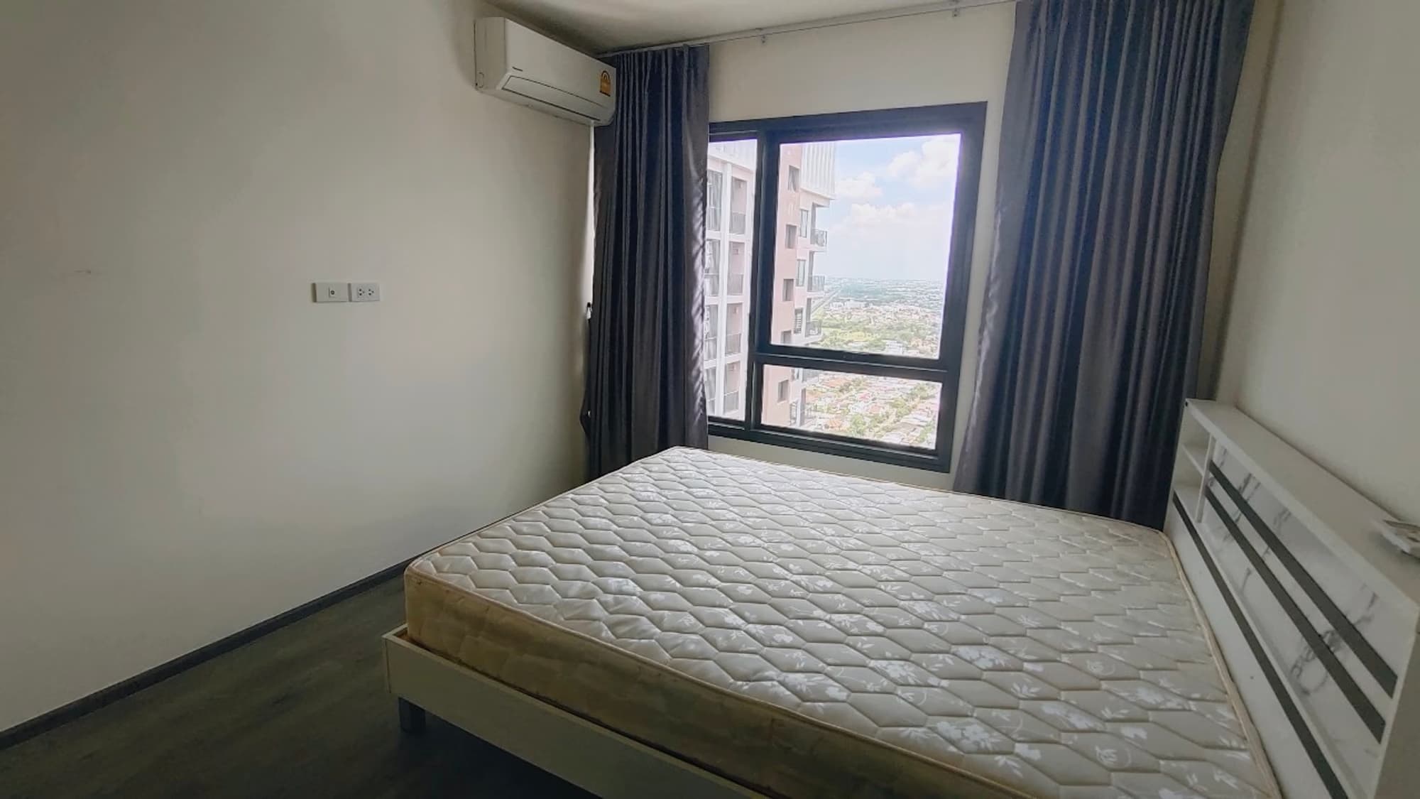 Condo for Rent at Rich Park Triple Station - Image 9