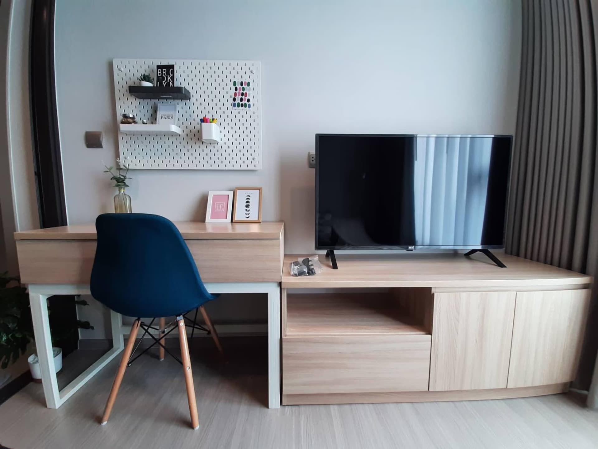 Condo for Sale, Rented at Life Asoke - Rama 9 - Image 3