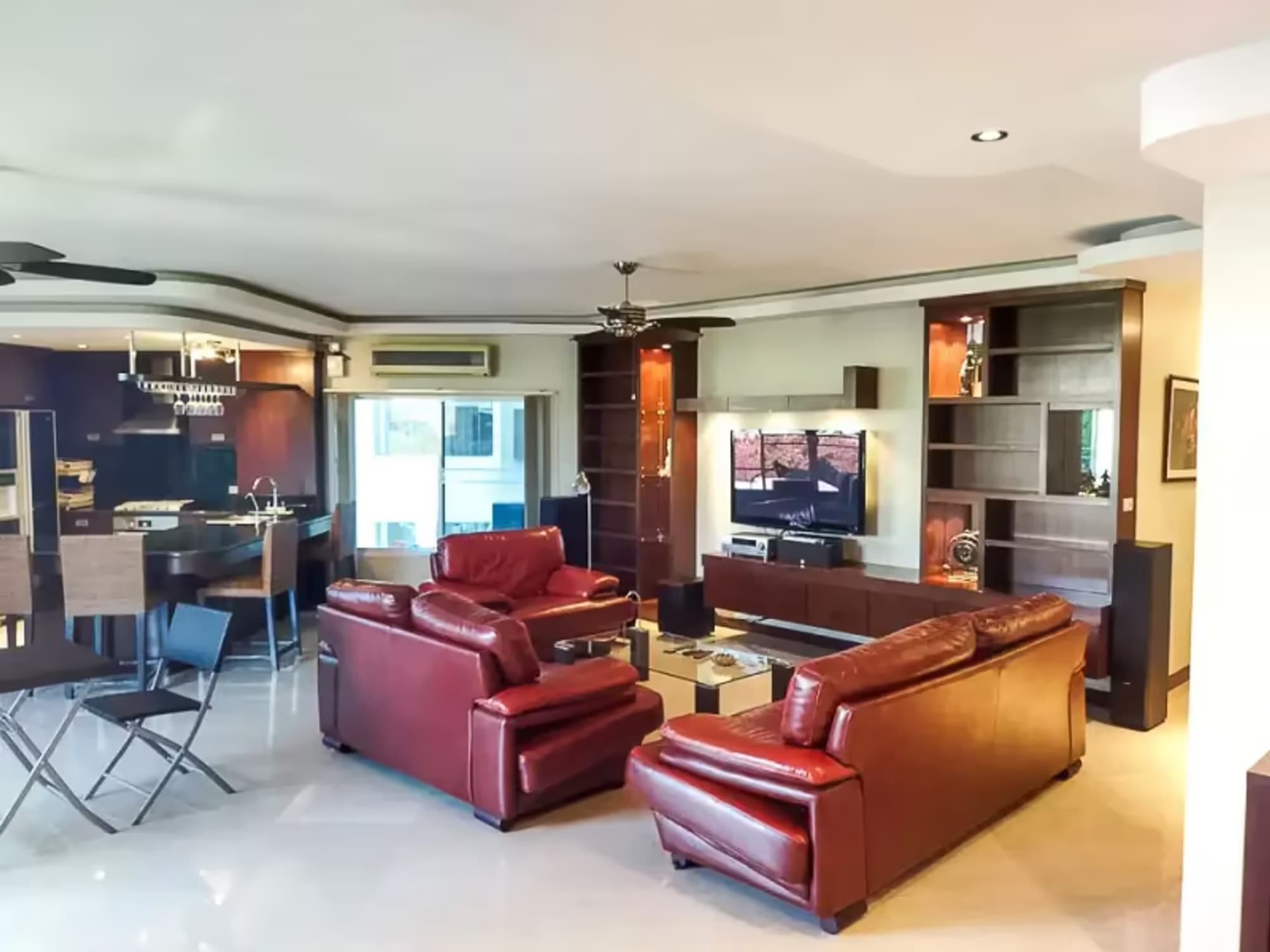 2 Bedroom Condo - Image 4