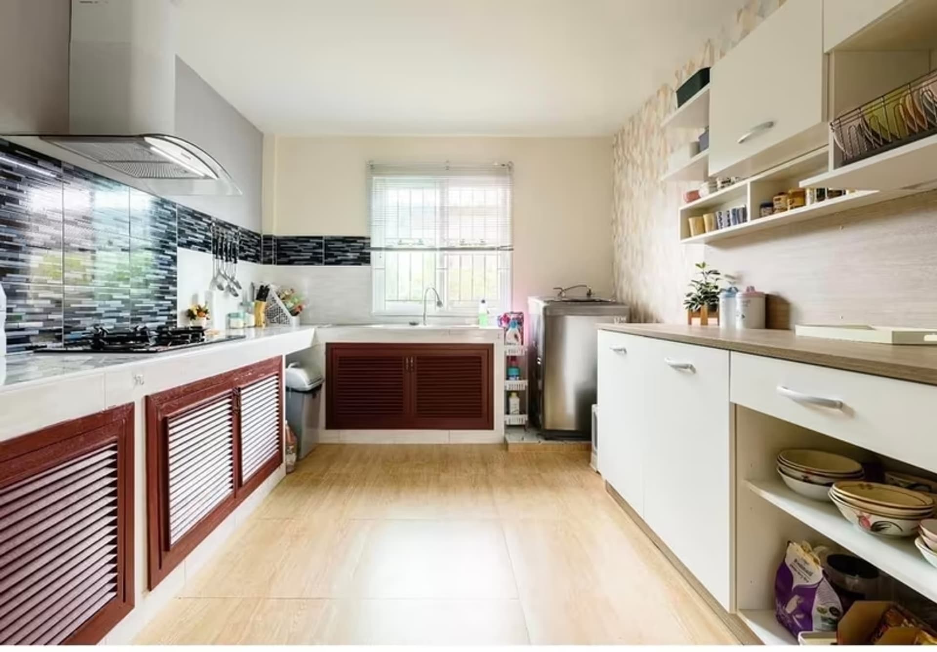 3 Bedroom House - Image 10