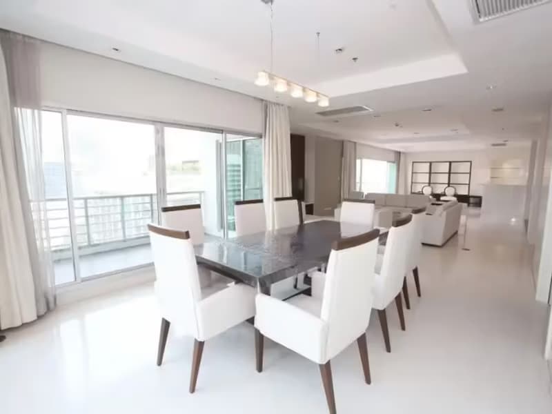 4 Bedroom Condo
