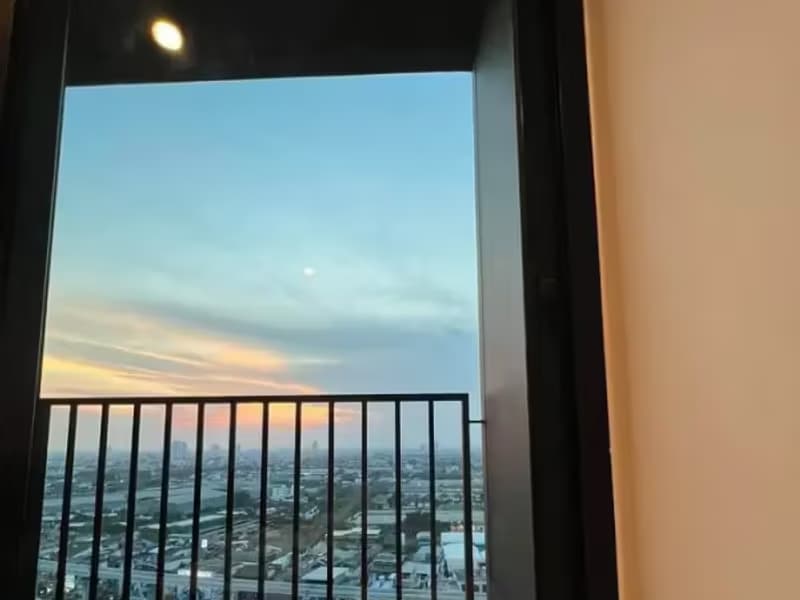1 Bedroom Condo