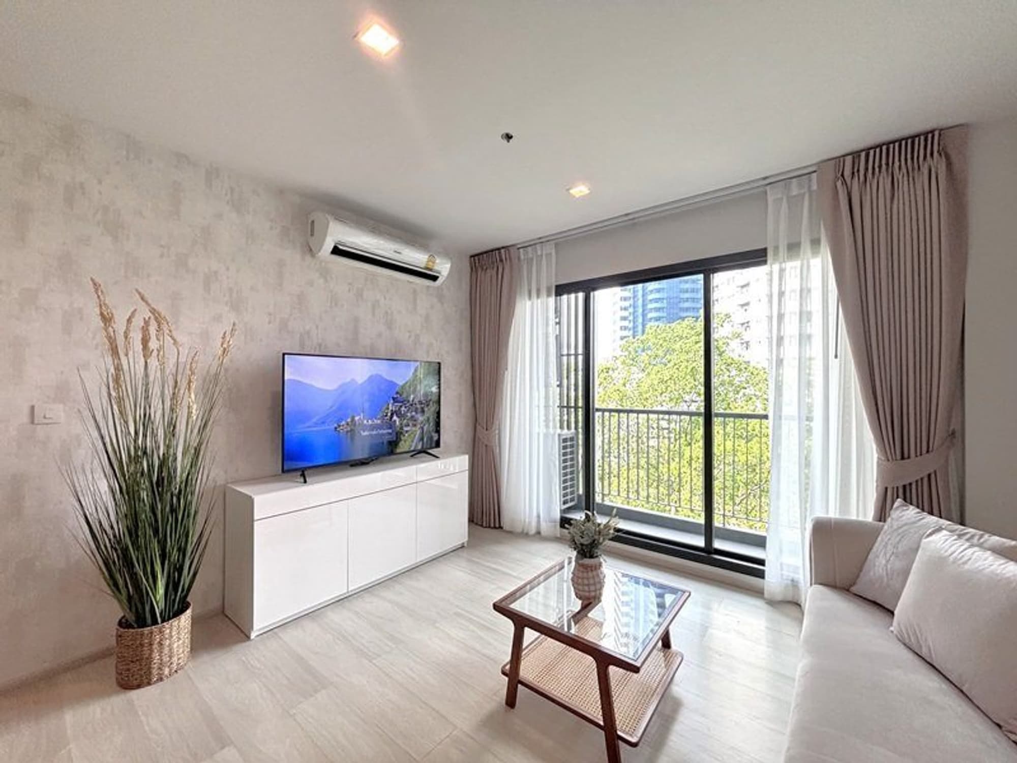 2 卧室 公寓 用于 出租 在 Pathum Wan - Image 1