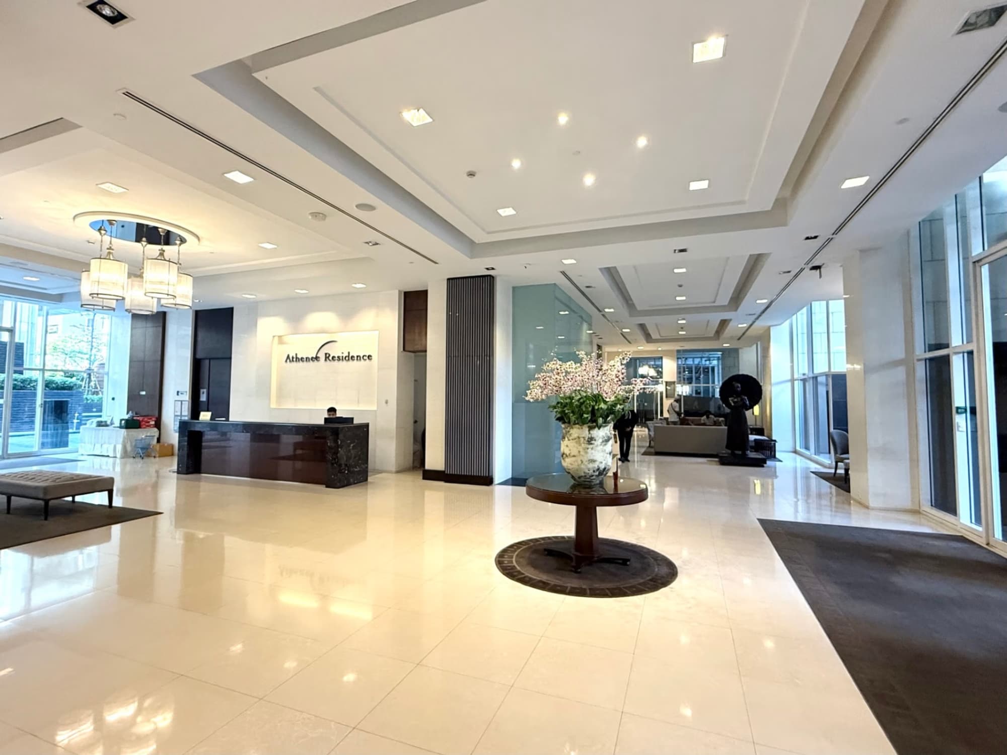 3 Bed Condo for Rent in Pathum Wan - Image 2