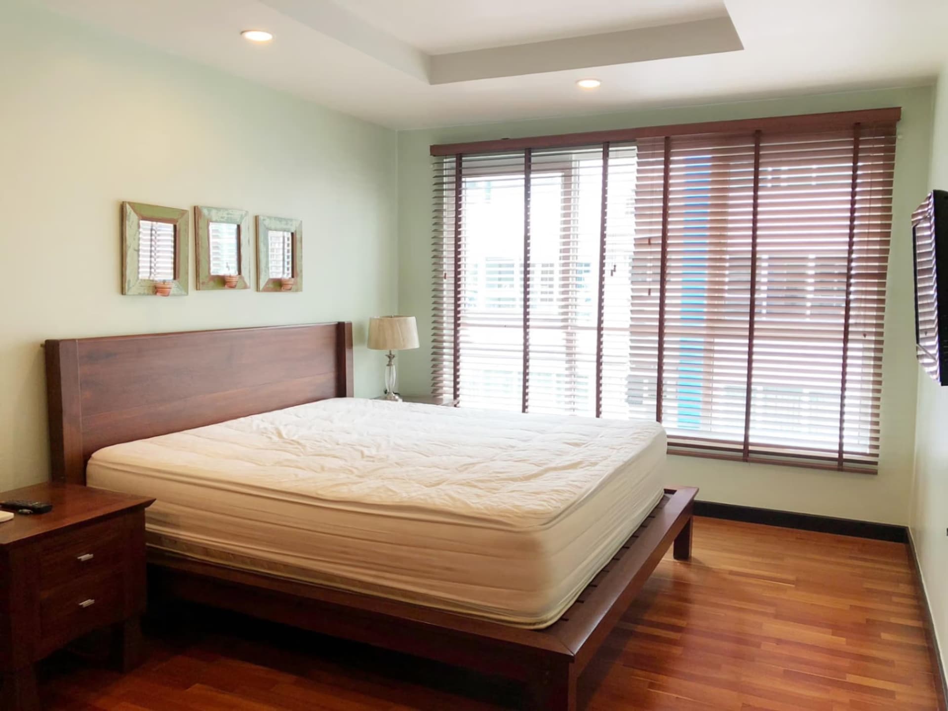 2 Bed Condo for Sale in Watthana - Image 1