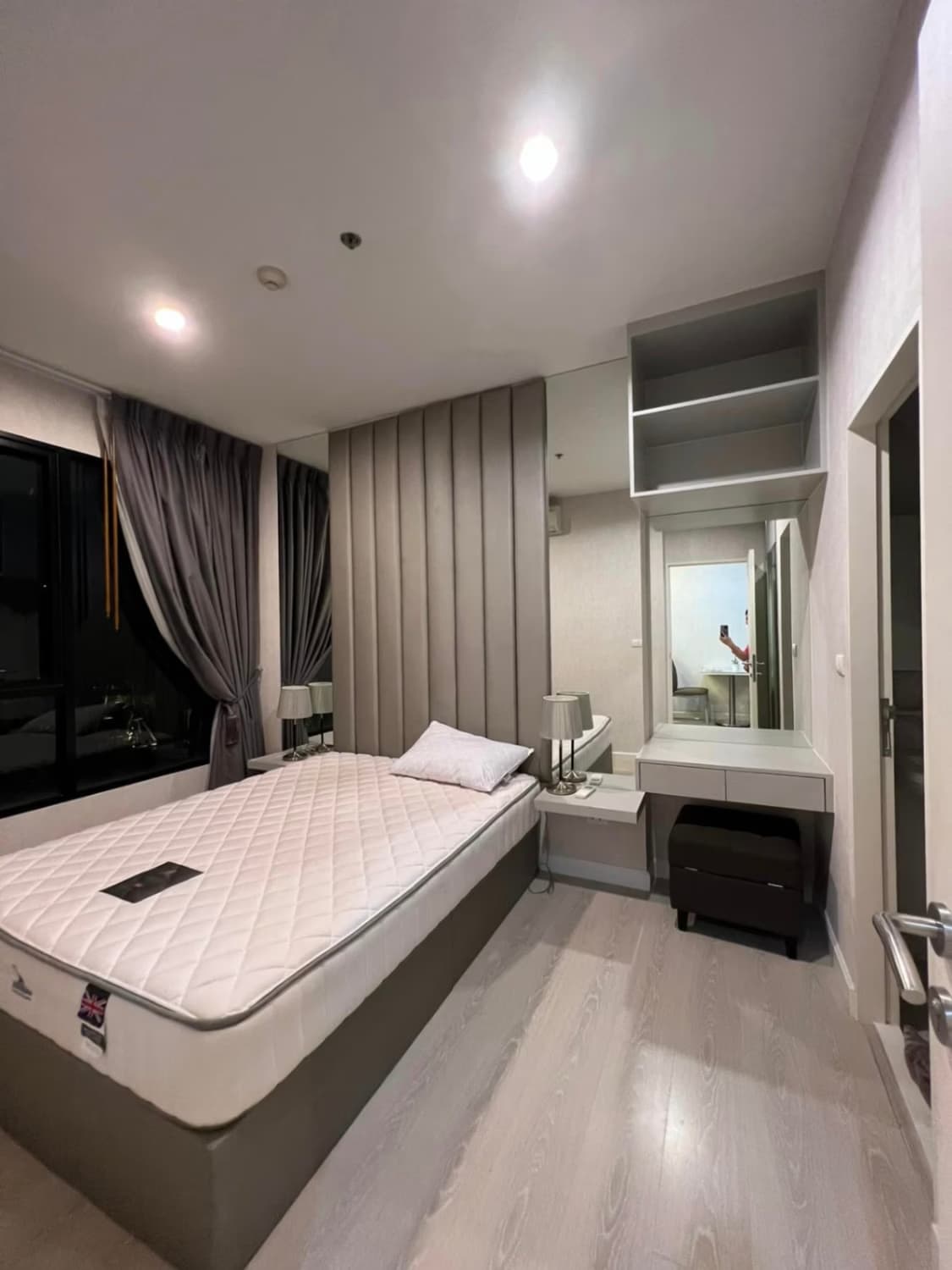 1 Bedroom Condo - Image 6