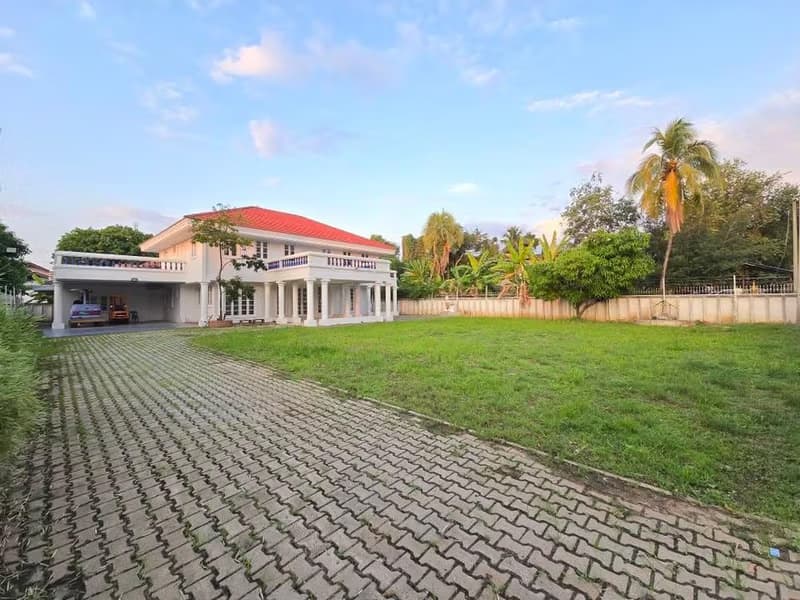 3 Bed House for Rent in Mueang Chiang Mai