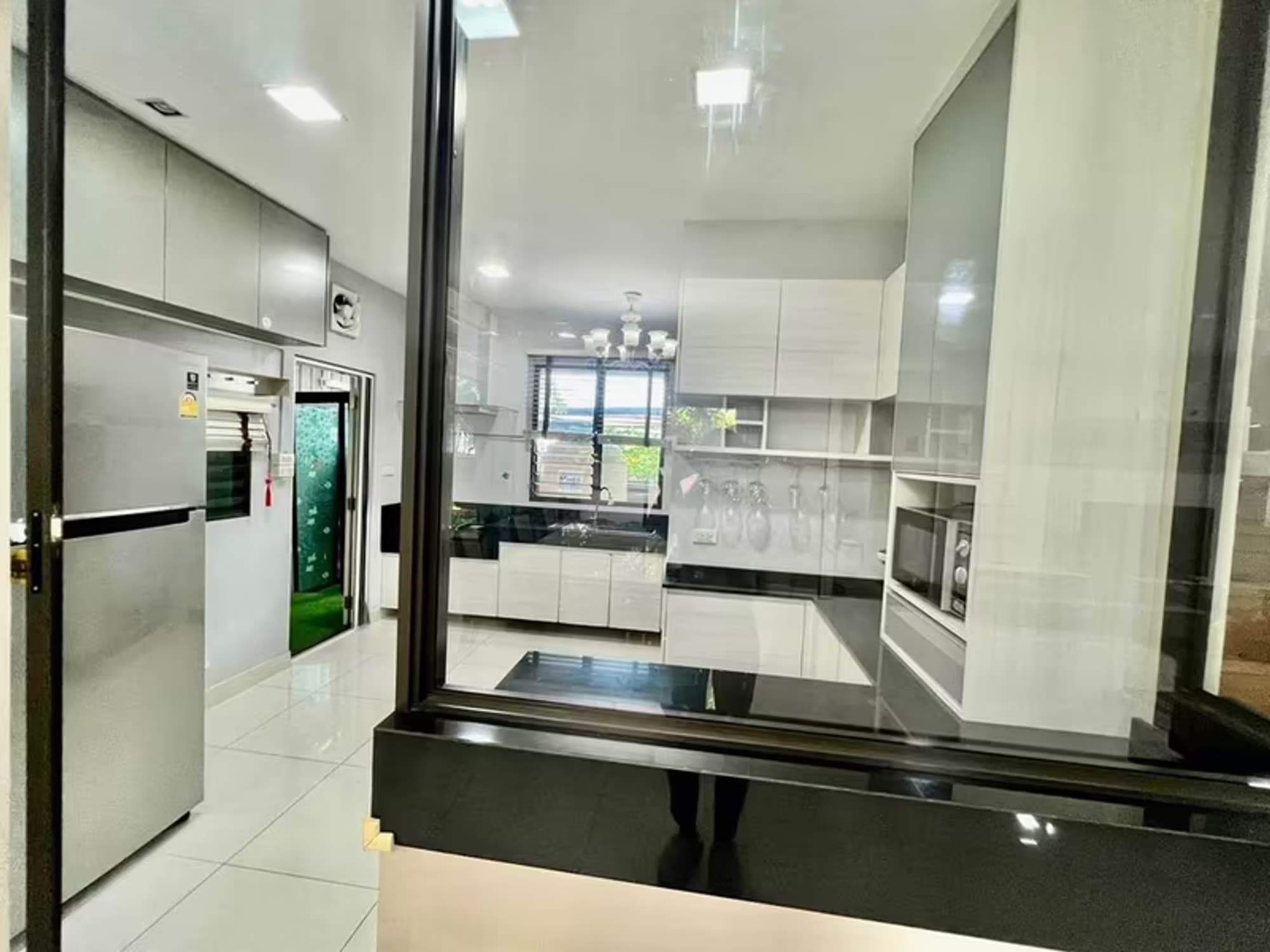 4 Bedroom Houses For Rent At Manthana Rama IX - Image 8