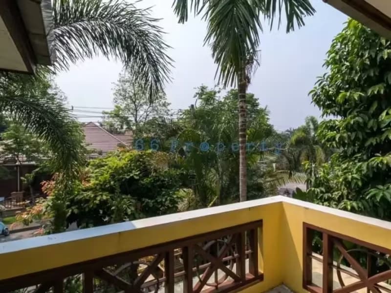 6 Bedroom House