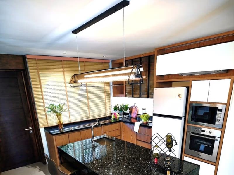 4 Bed House for Rent and Sale in Mae Rim