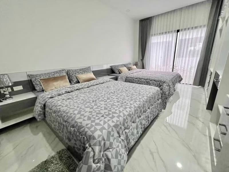 4 Bed House for Rent and Sale in Hang Dong District