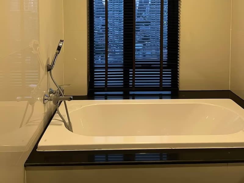 1 Bed Condo for Sale in Sathon