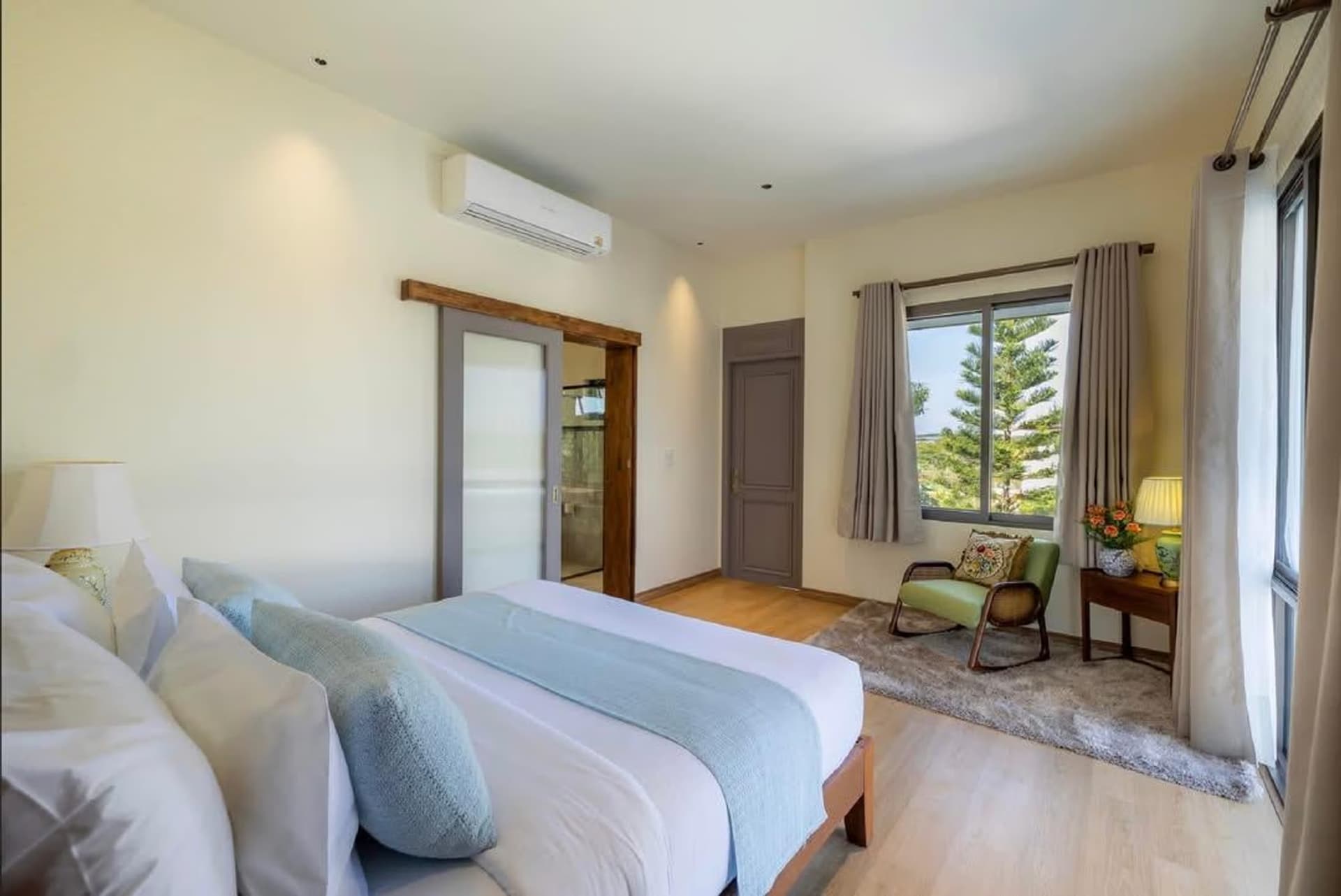 5 Bed House for Sale in Saraphi District - Image 28