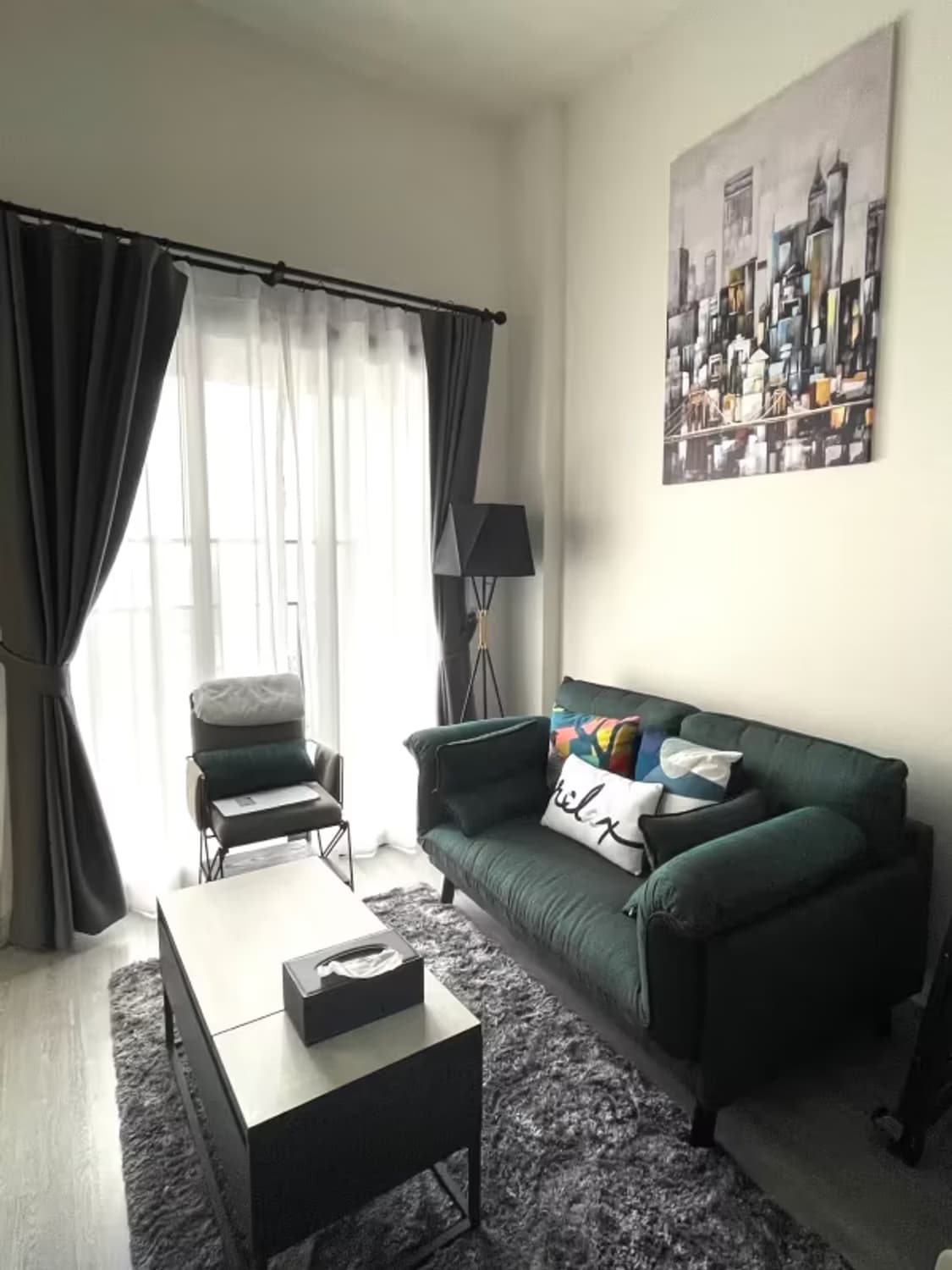 1 Bedroom Condo - Image 1