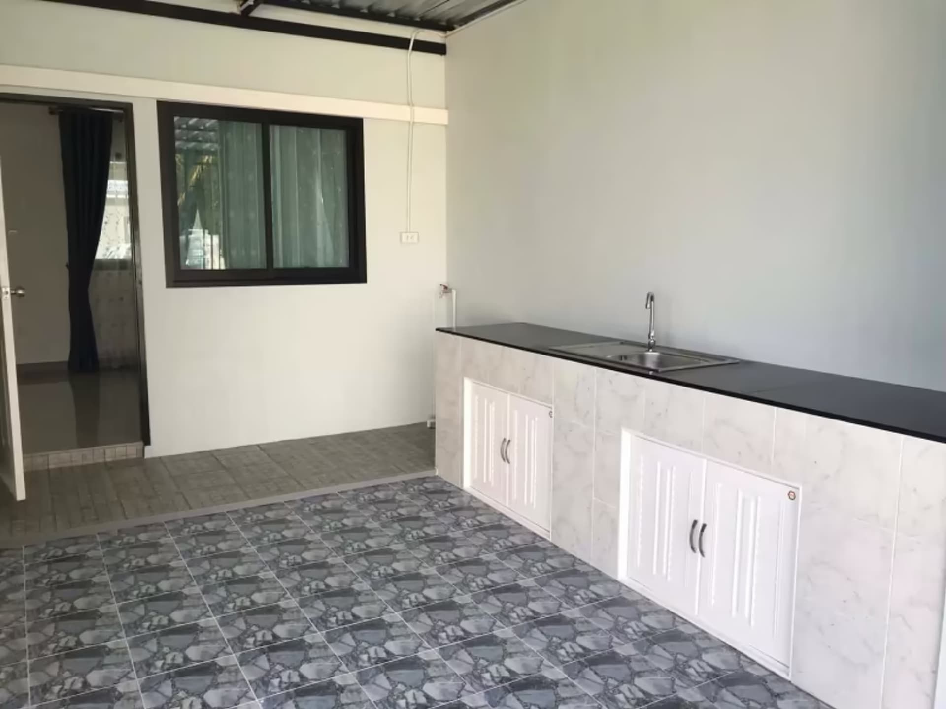3 Bedroom House - Image 12