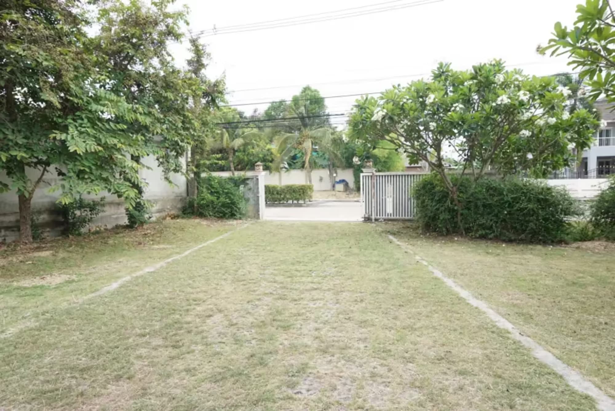2 Bedroom House - Image 12
