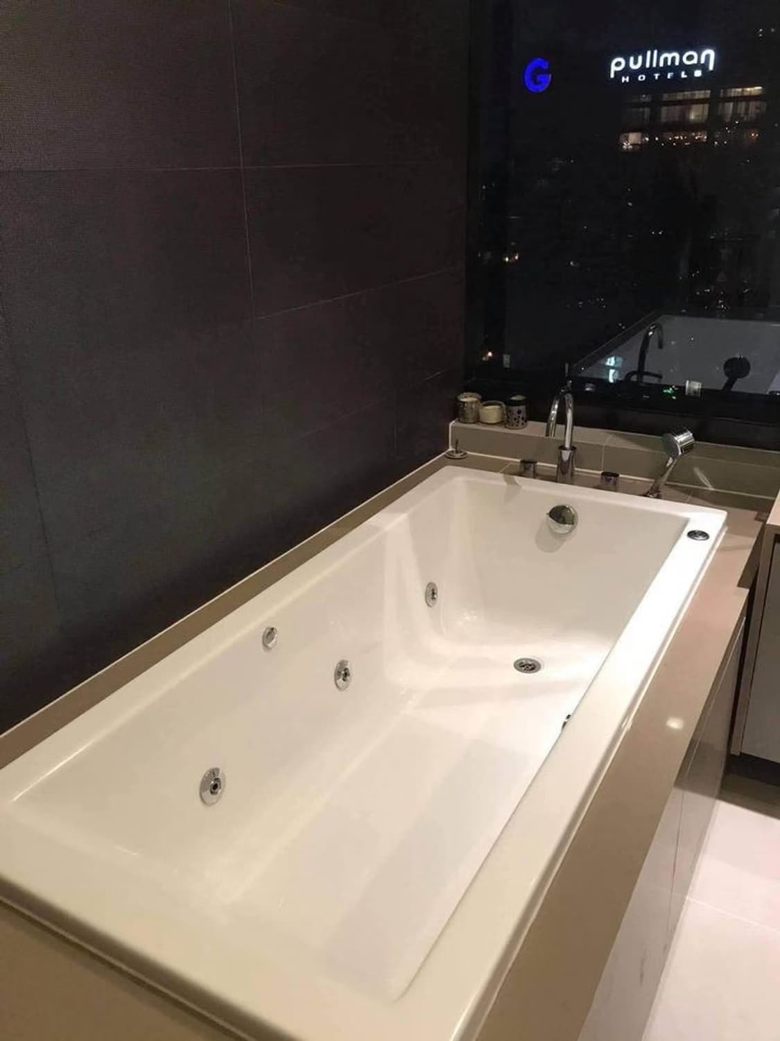 2 ห้องนอน คอนโด สำหรับ ขายและจำหน่าย ใน บางรัก - Image 12