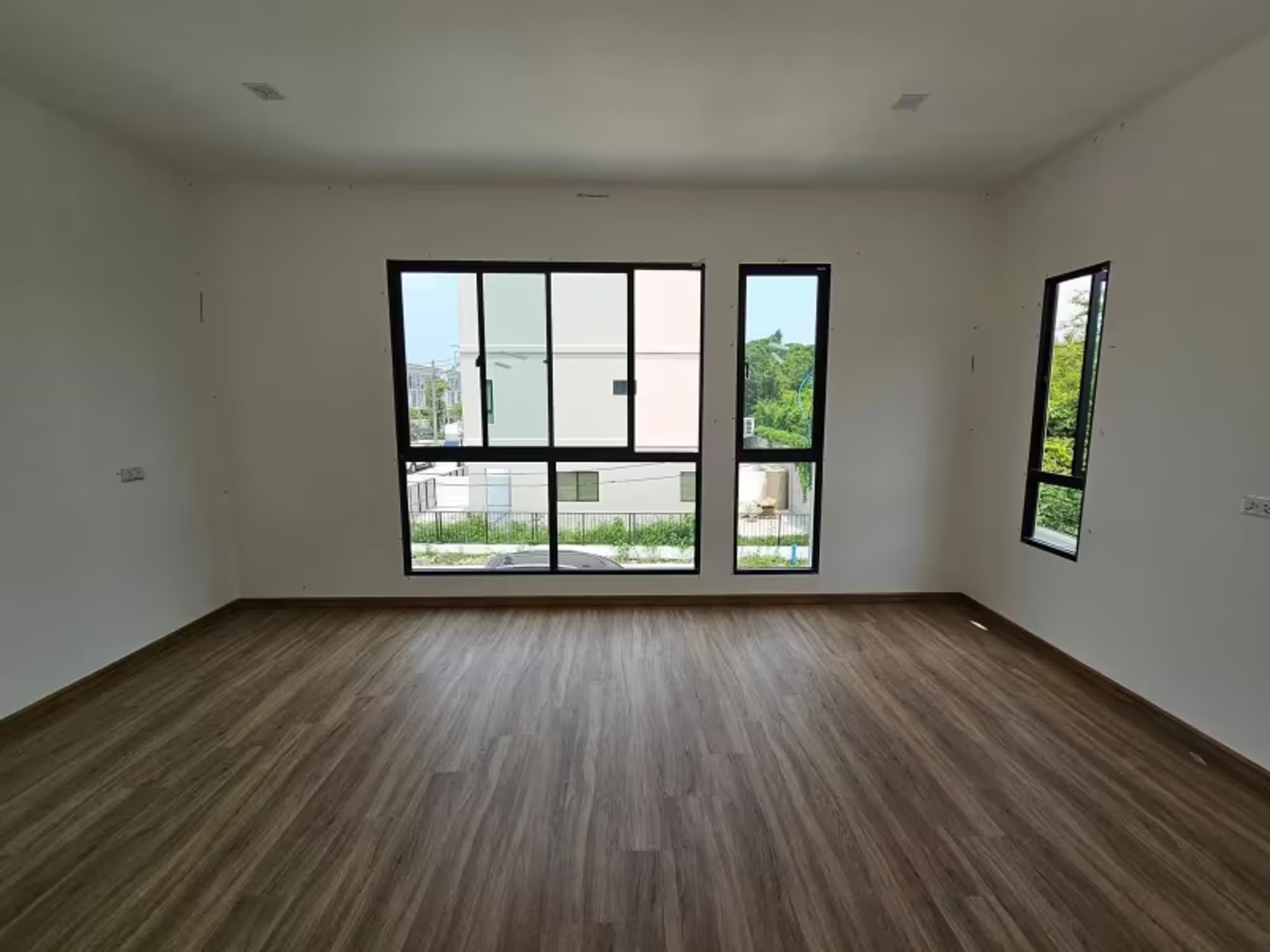 4 Bedroom House - Image 9