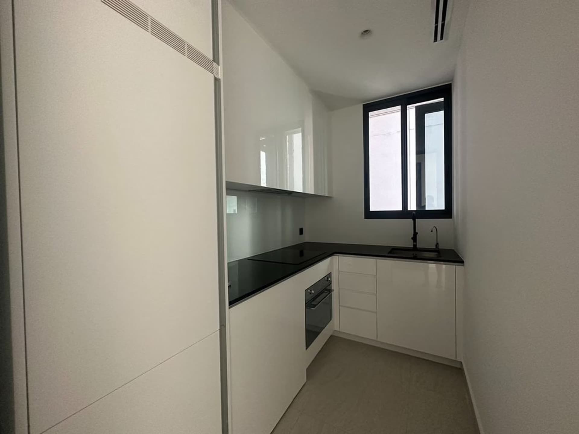 2 ห้องนอน undefined สำหรับ ขายและจำหน่าย ใน บางรัก - Image 4