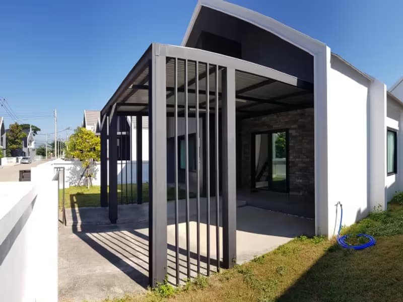 2 Bedroom House