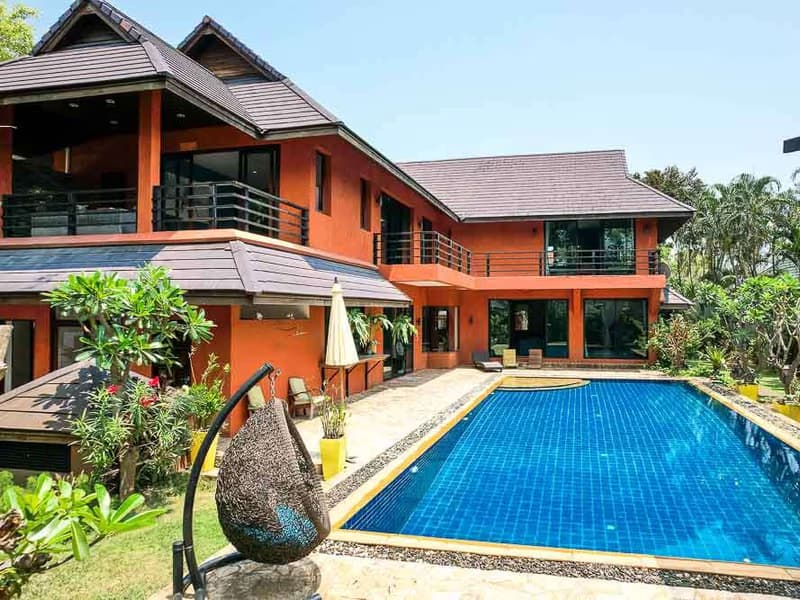 Pool Villa for Rent/Sale near City [Holiday Rental]